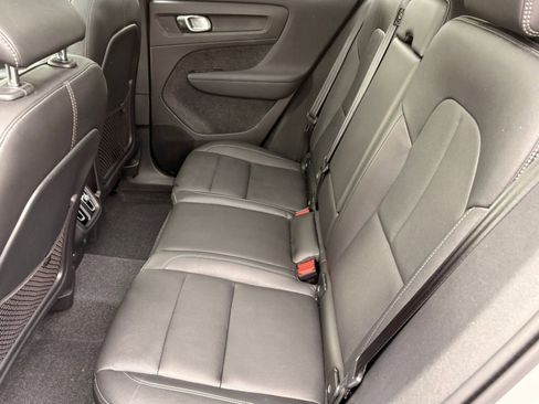 Certified 2024 Volvo XC40 B5 Plus w/ Protection Package image 25