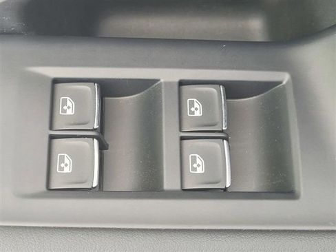 Used 2025 Audi Q5 Premium Plus w/ Premium Plus image 12