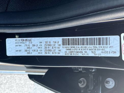 Used 2019 RAM 1500 Laramie AWD/4WD image 32