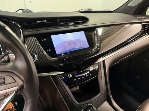 Used 2024 Cadillac XT6 Sport w/ LPO, Floor Liner Package AWD/4WD image 83