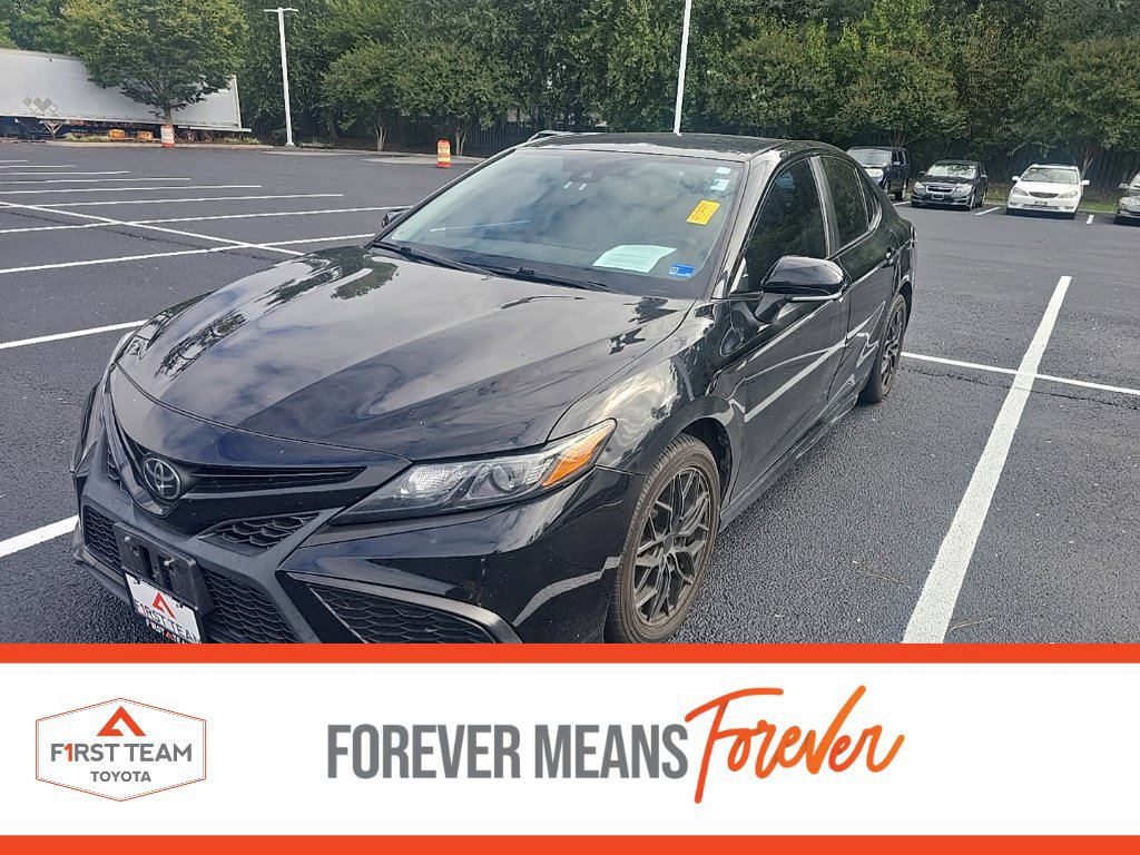 Used 2023 Toyota Camry SE w/ Convenience Package FWD image 1