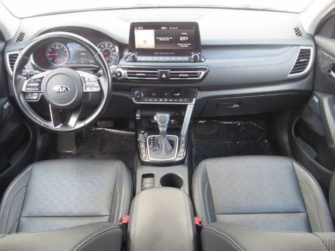 Used 2021 Kia Seltos SX image 3