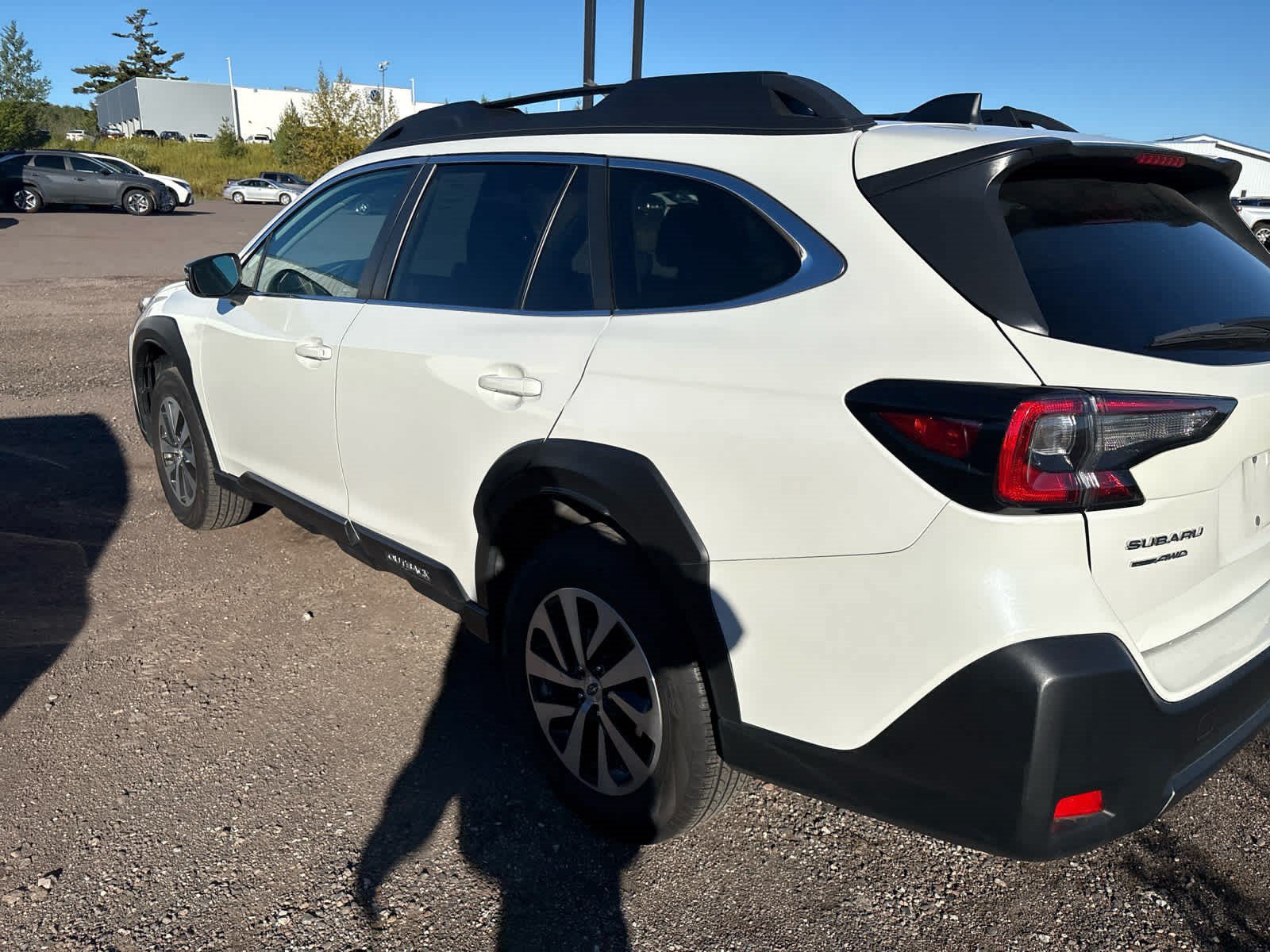 Used 2024 Subaru Outback Premium AWD/4WD image 14