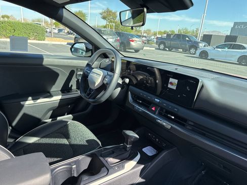 Used 2025 Kia K4 GT-Line FWD image 25