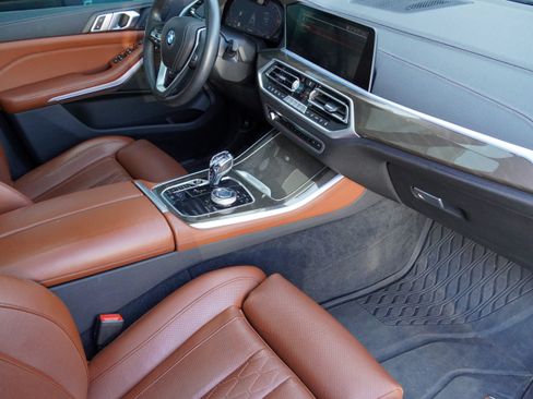 Used 2022 BMW X5 xDrive40i w/ Executive Package AWD/4WD image 10