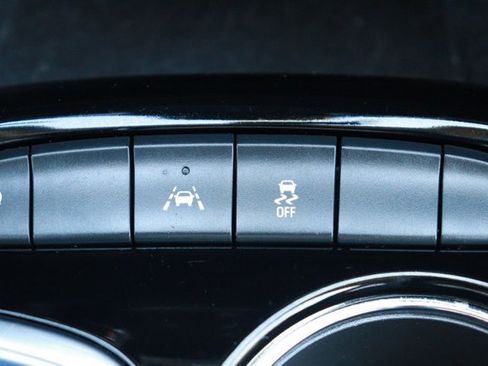 Used 2025 Buick Encore GX Preferred FWD image 17