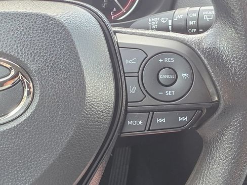 Used 2023 Toyota RAV4 XLE FWD image 17