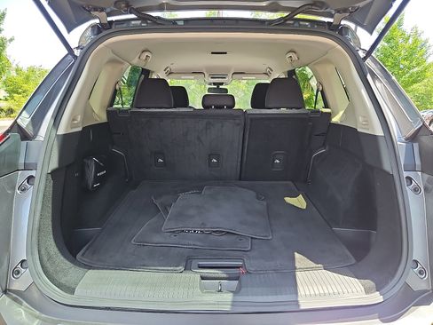 Certified 2023 Nissan Rogue SV AWD/4WD image 28