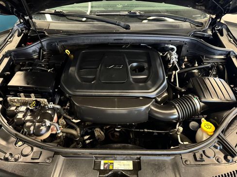 Used 2020 Dodge Durango AWD image 23