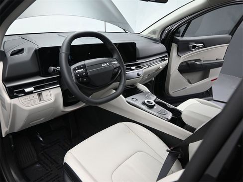 New 2026 Kia Sportage AWD Hybrid image 18