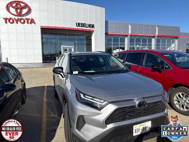 Certified 2025 Toyota RAV4 LE AWD/4WD image 3