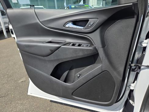 Used 2019 Chevrolet Equinox LT FWD image 13