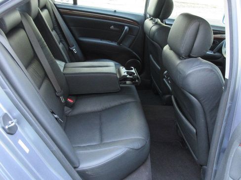 Used 2005 Acura RL AWD/4WD image 16