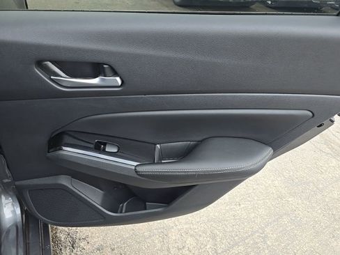 Used 2022 Nissan Altima 2.5 SV w/ SV Premium Package image 28