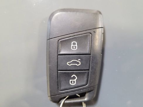 Used 2021 Volkswagen Jetta GLI FWD image 32
