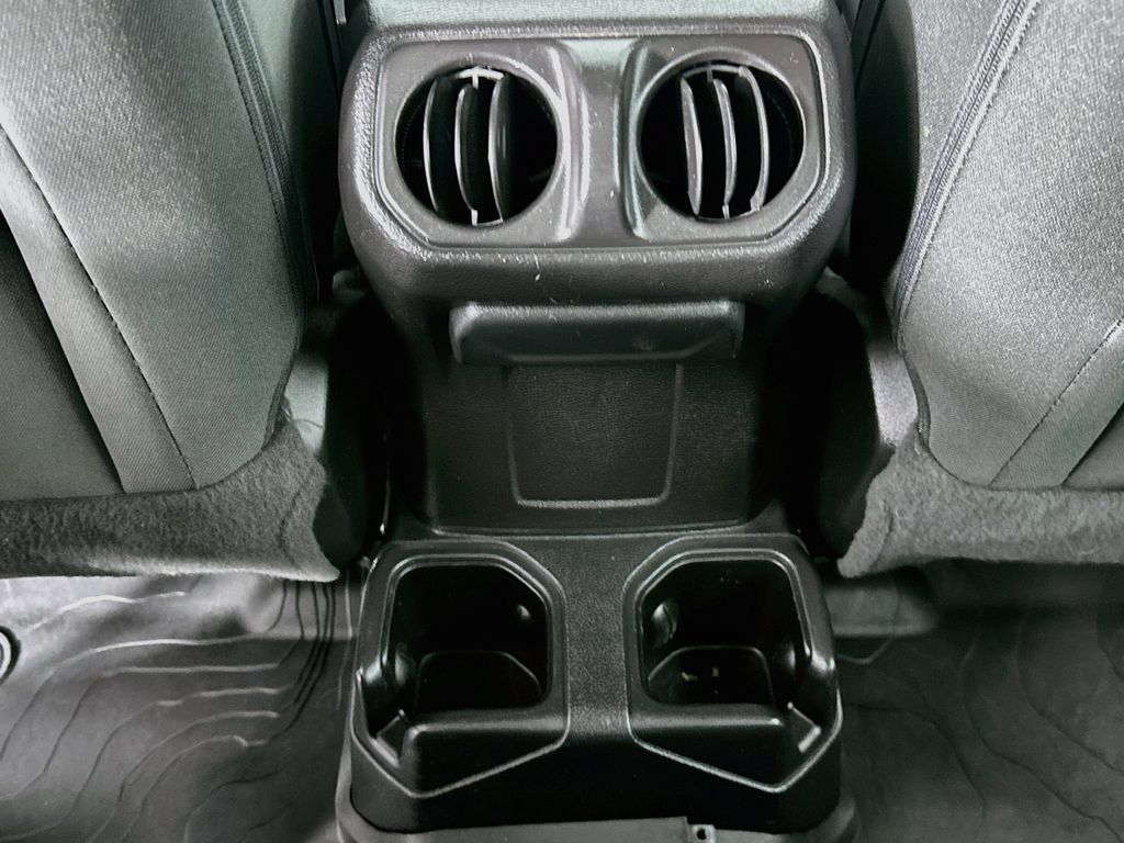 Used 2020 Jeep Gladiator Sport AWD/4WD image 21