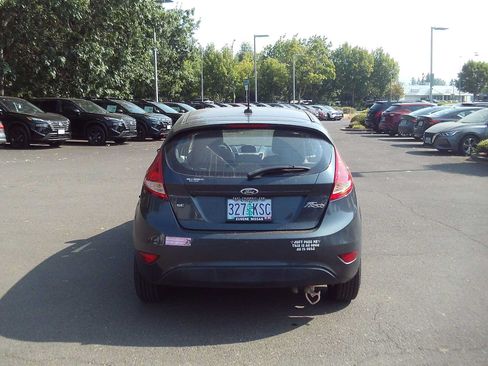 Used 2011 Ford Fiesta SE w/ 203A Rapid Spec Order Code FWD image 4