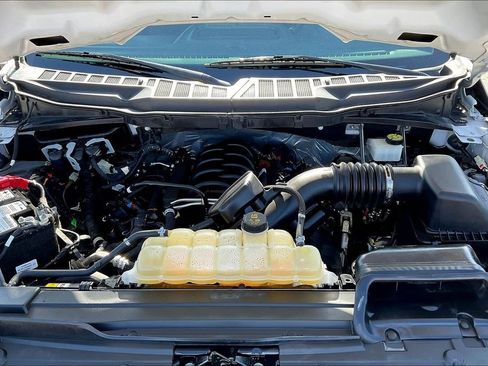 Used 2022 Ford F150 XL w/ STX Black Appearance Package image 9