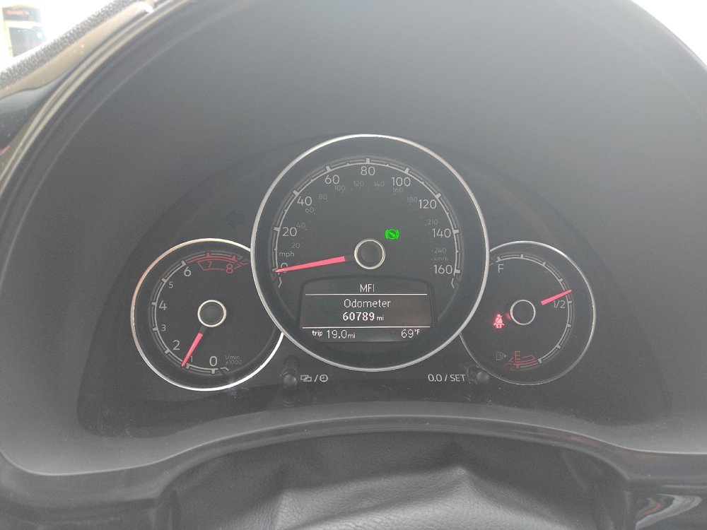 Used 2019 Volkswagen Beetle 2.0T S FWD image 23