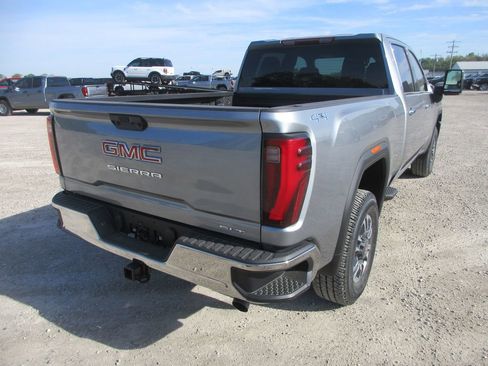 New 2026 GMC Sierra 2500 SLT w/ SLT Convenience Package AWD/4WD image 4