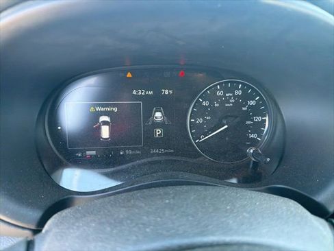 Certified 2024 Nissan Kicks SR w/ SR Premium Package image 16