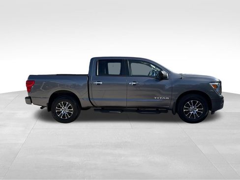 Used 2021 Nissan Titan SV w/ SV Convenience Package AWD/4WD image 9