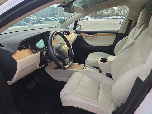 Used 2018 Tesla Model X 100D image 9