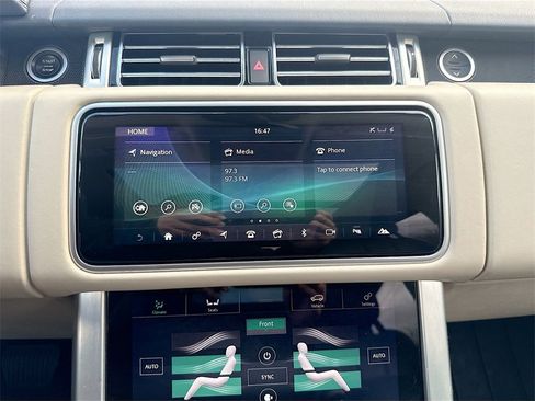 Used 2019 Land Rover Range Rover HSE image 16