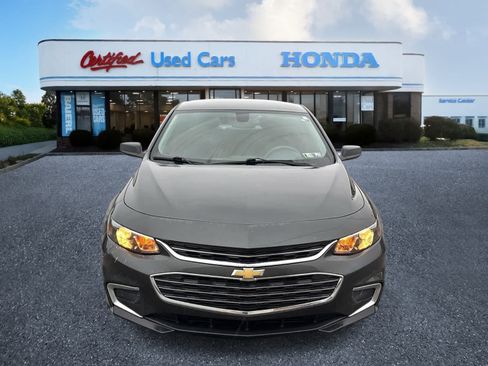 Used 2018 Chevrolet Malibu LS w/ LPO, Convenience Package 1 FWD image 8