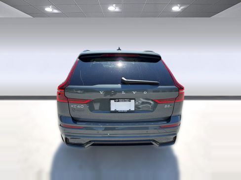 New 2026 Volvo XC60 B5 Ultra w/ Climate Package AWD/4WD image 9