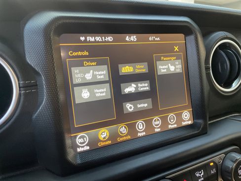 Used 2022 Jeep Wrangler Unlimited Rubicon 4xe w/ Cold Weather Group AWD/4WD image 24