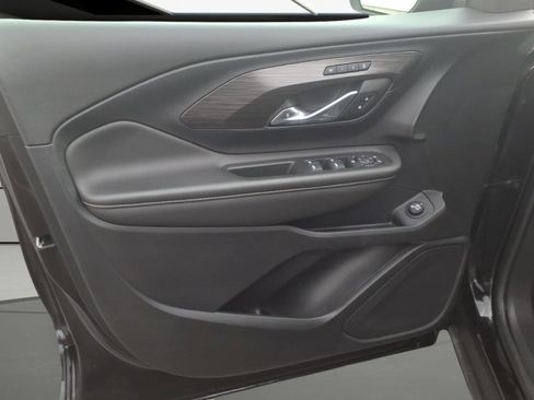 Certified 2023 GMC Terrain SLT w/ LPO, Floor Liner Package FWD image 8