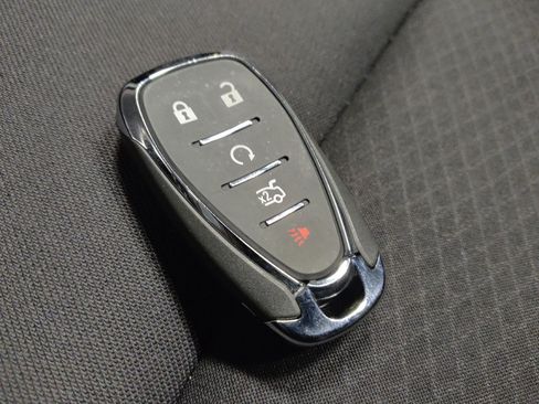 Used 2022 Chevrolet Malibu LT FWD image 32