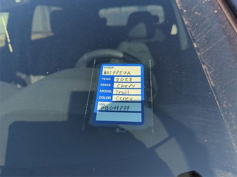 Used 2023 Chevrolet TrailBlazer RS w/ Sun and Liftgate Package image 6
