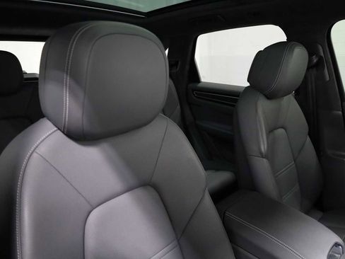 Certified 2023 Porsche Cayenne GTS image 22