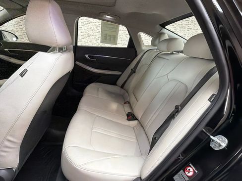 Used 2022 Hyundai Sonata Limited FWD image 14