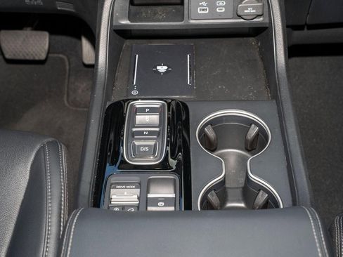 Certified 2024 Honda Pilot Touring image 27
