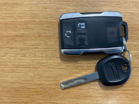 Used 2020 GMC Canyon Denali image 40