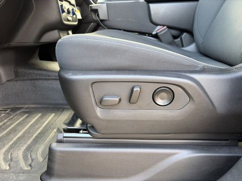 Used 2022 Chevrolet Tahoe 2WD image 14