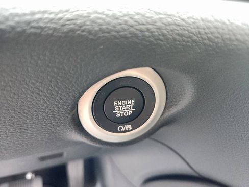 New 2026 Chrysler Pacifica Limited w/ S Appearance Package image 19