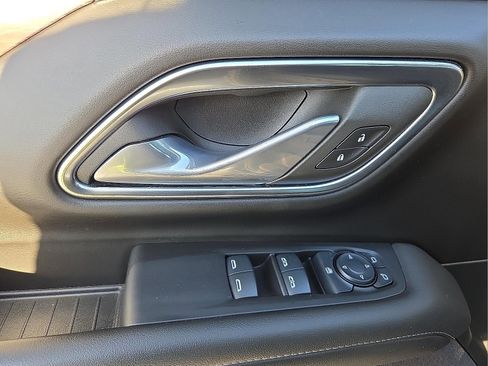 Used 2024 Chevrolet Suburban LS image 14