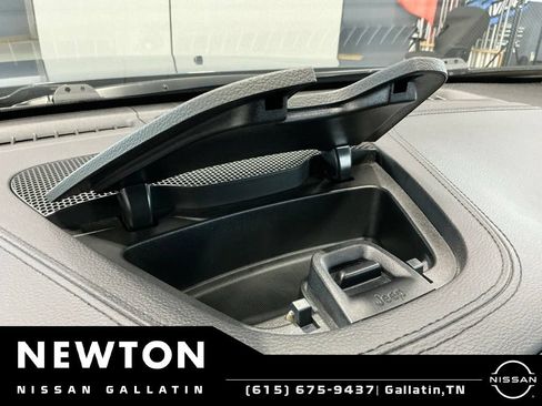 Used 2021 Jeep Cherokee Latitude Lux w/ Comfort/Convenience Group AWD/4WD image 43