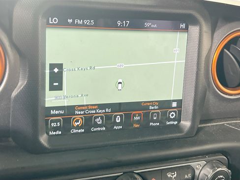 Used 2021 Jeep Gladiator Mojave image 13