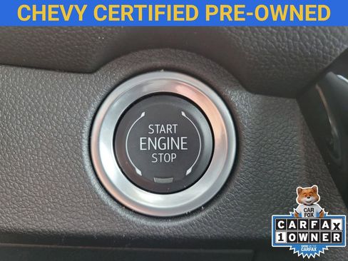 Certified 2025 Chevrolet Traverse LT FWD image 30