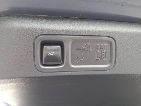 Used 2023 Ford Expedition Max XLT AWD/4WD image 12