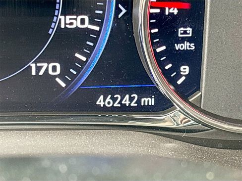 Used 2020 GMC Acadia Denali w/ LPO, Floor Liner Package image 12