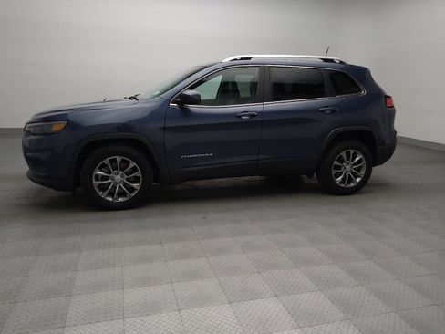 Used 2020 Jeep Cherokee Latitude Plus image 2