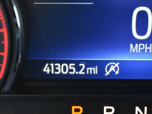 Used 2024 Ford Explorer Limited image 35