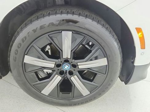 Used 2025 BMW iX xDrive50 w/ Convenience Package image 55