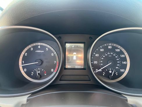 Used 2017 Hyundai Santa Fe Sport FWD image 21